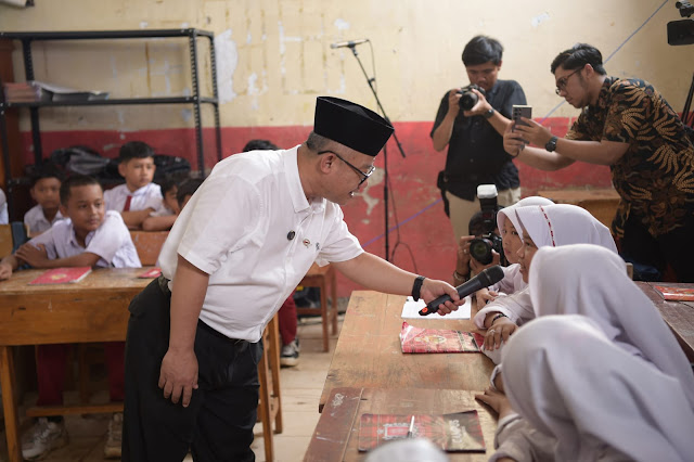 Mendikdasmen Budayakan Jaga Lingkungan dan Hormati Guru Mendikdasmen Budayakan Jaga Lingkungan dan Hormati Guru